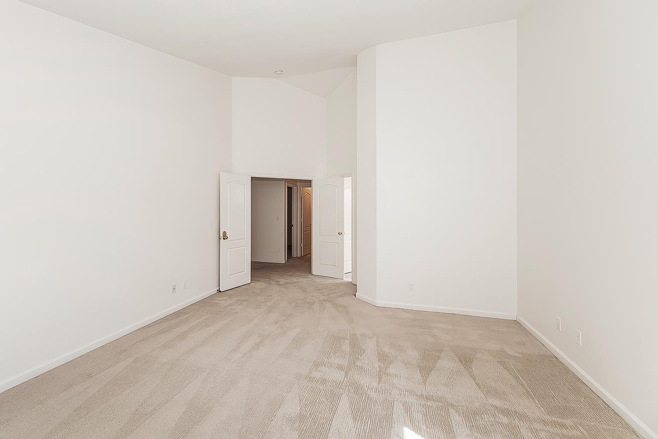 7275 N Recreation Ave, Fresno, CA 93720