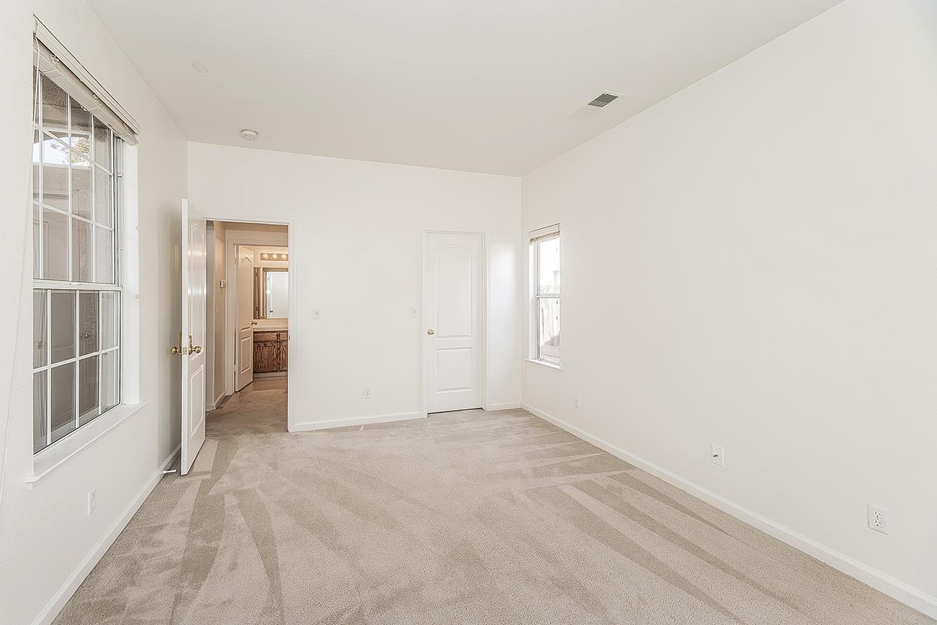 7275 N Recreation Ave, Fresno, CA 93720