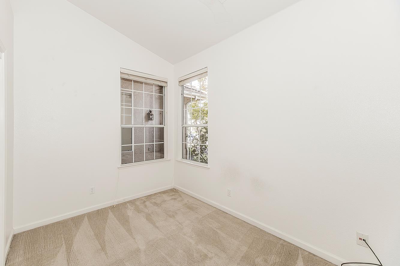 7275 N Recreation Ave, Fresno, CA 93720