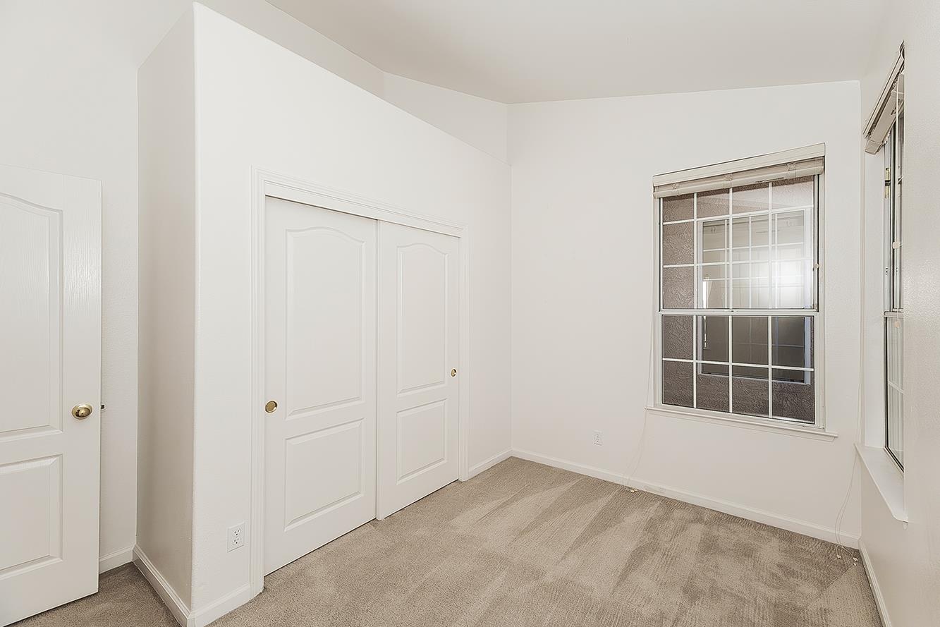 7275 N Recreation Ave, Fresno, CA 93720