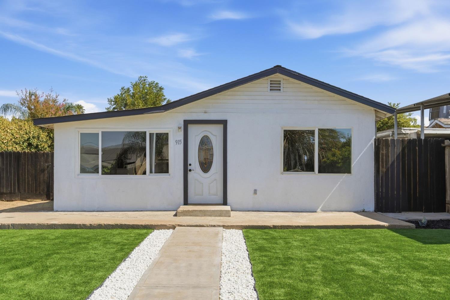 915 Sonora St, Madera, CA 93638