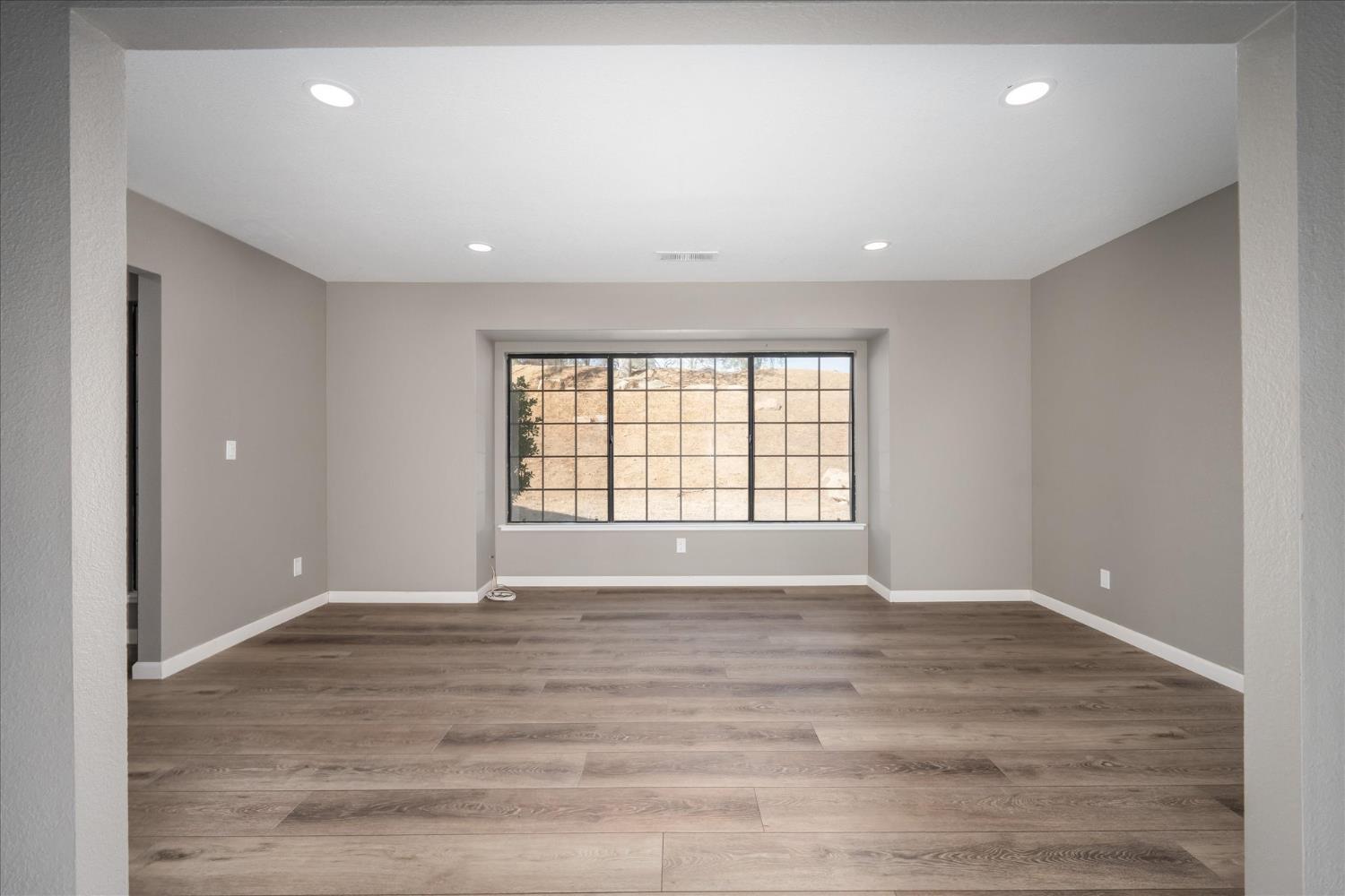 28891 Crystal Springs Ct, Coarsegold, CA 93614