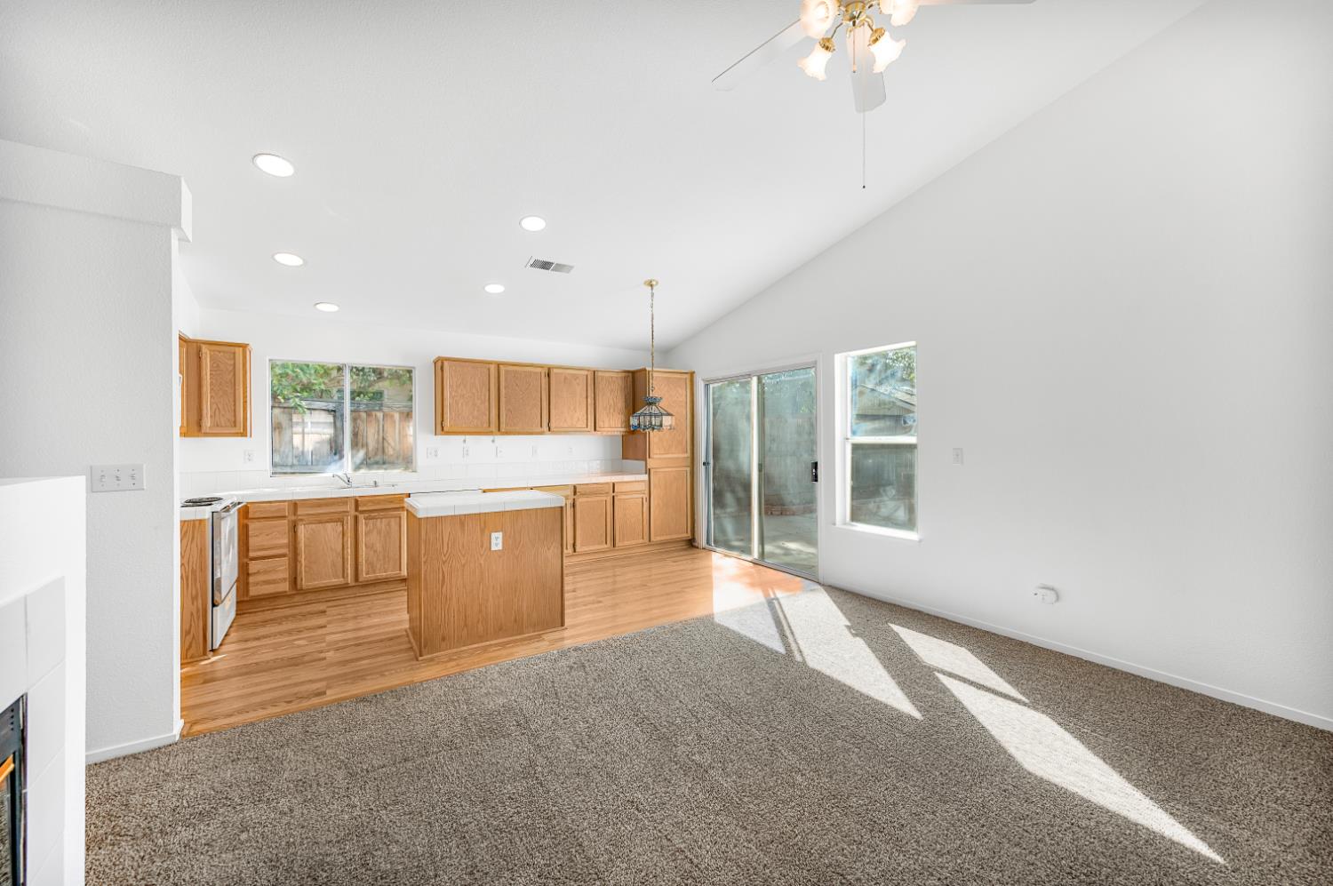 5639 W Indianapolis Ave, Fresno, CA 93722