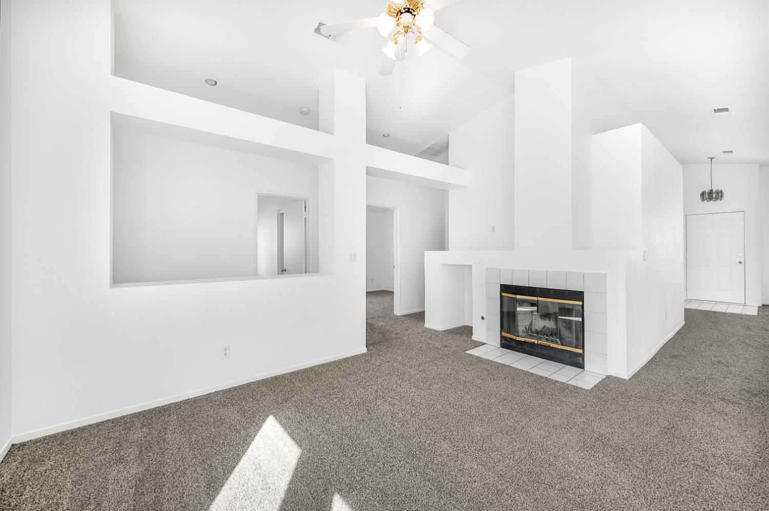 5639 W Indianapolis Ave, Fresno, CA 93722