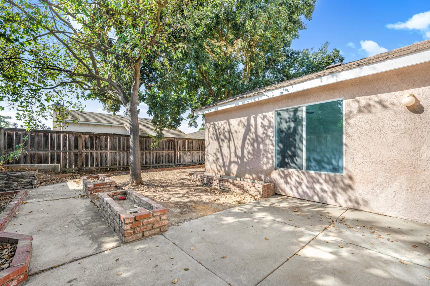 5639 W Indianapolis Ave, Fresno, CA 93722