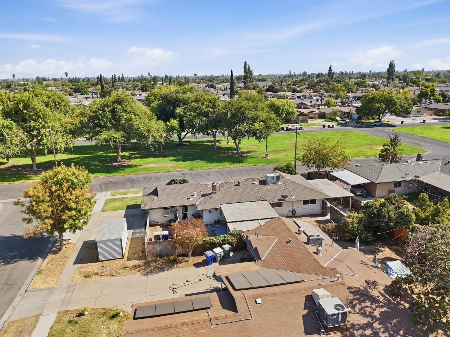 3985 N Tollhouse Rd, Fresno, CA 93726