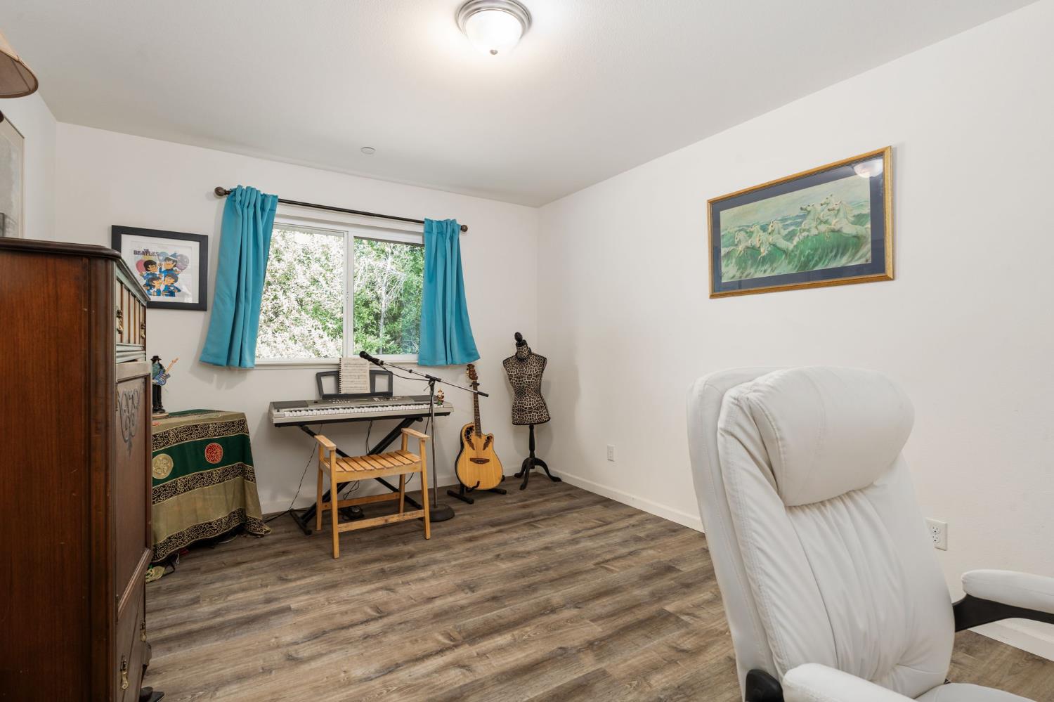 4853 Daffodil Dr, Mariposa, CA 95338