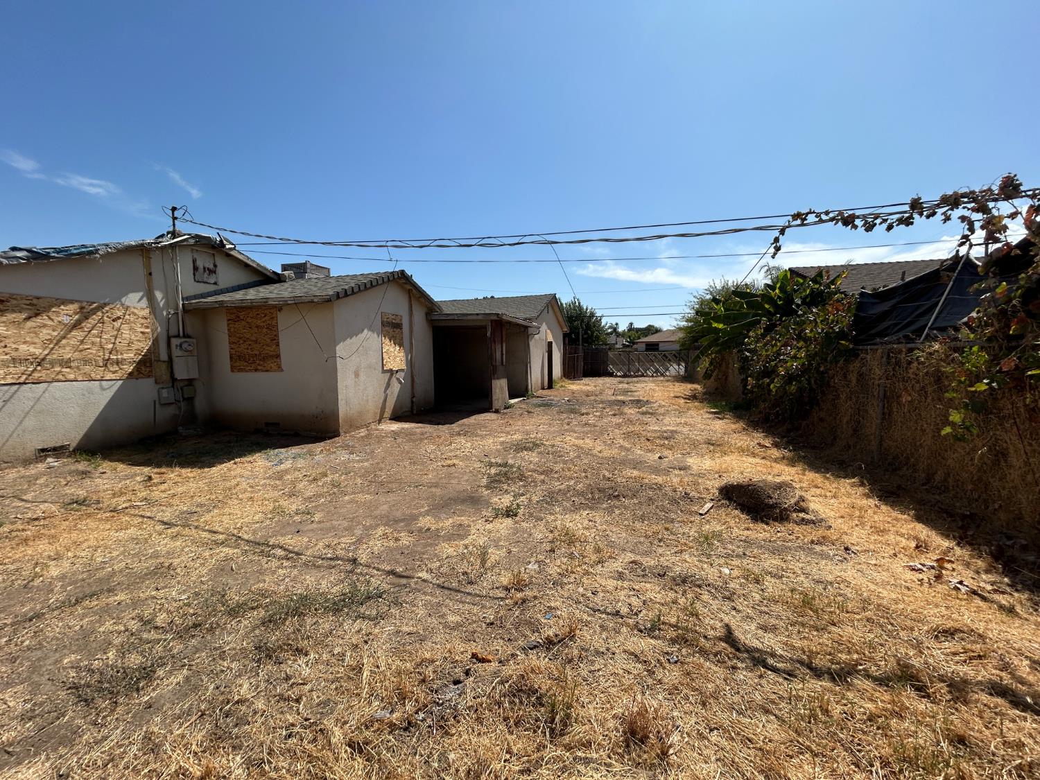 261 11Th St, Orange Cove, CA 93646