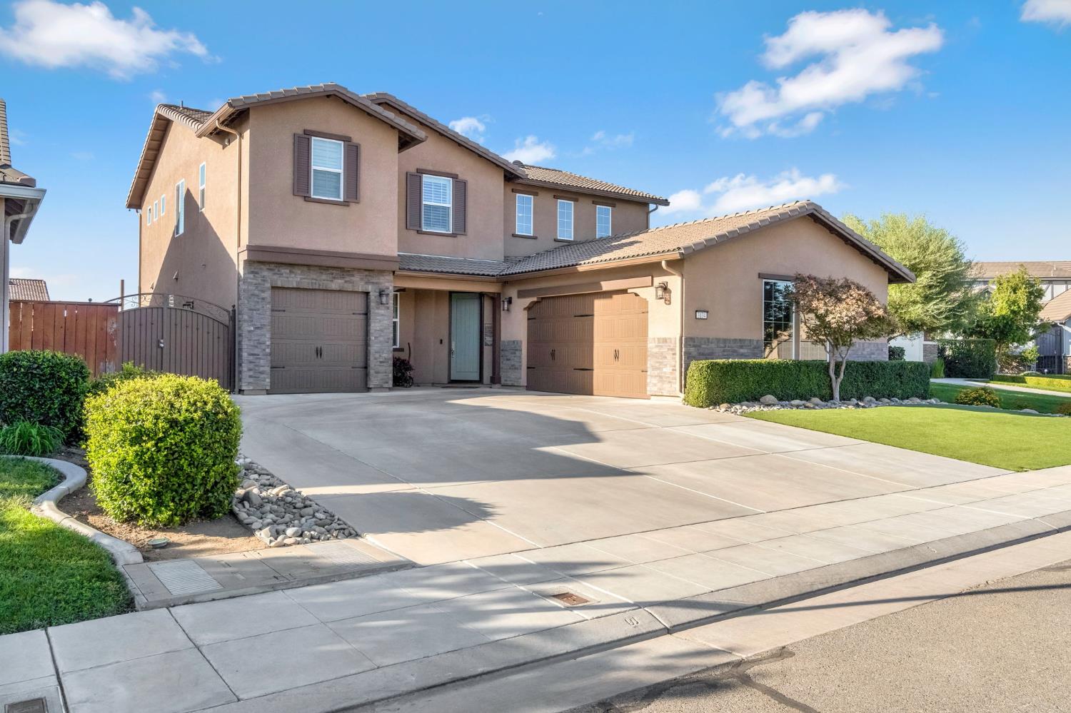 3134 Lincoln Ave, Clovis, CA 93619