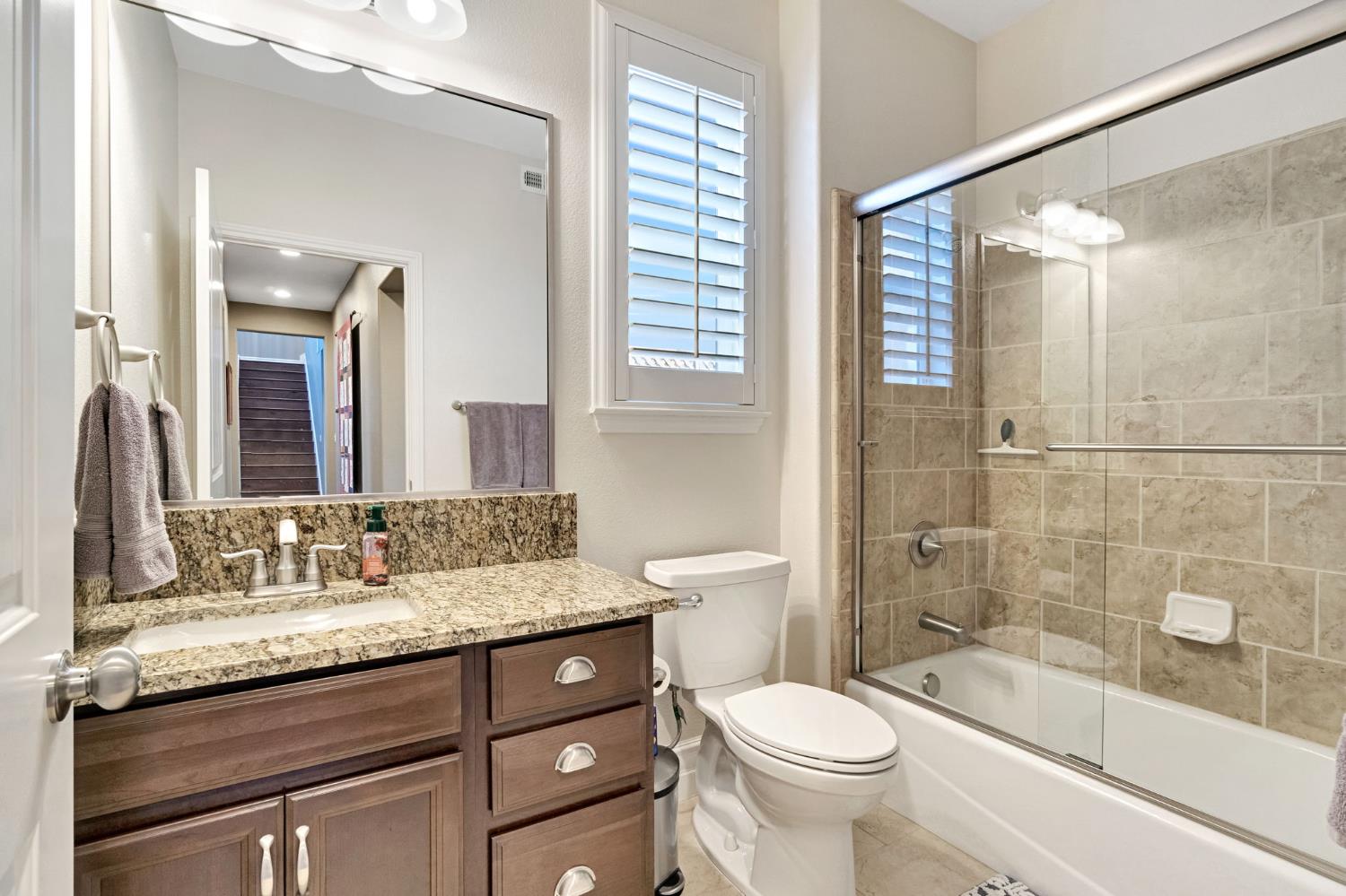3134 Lincoln Ave, Clovis, CA 93619