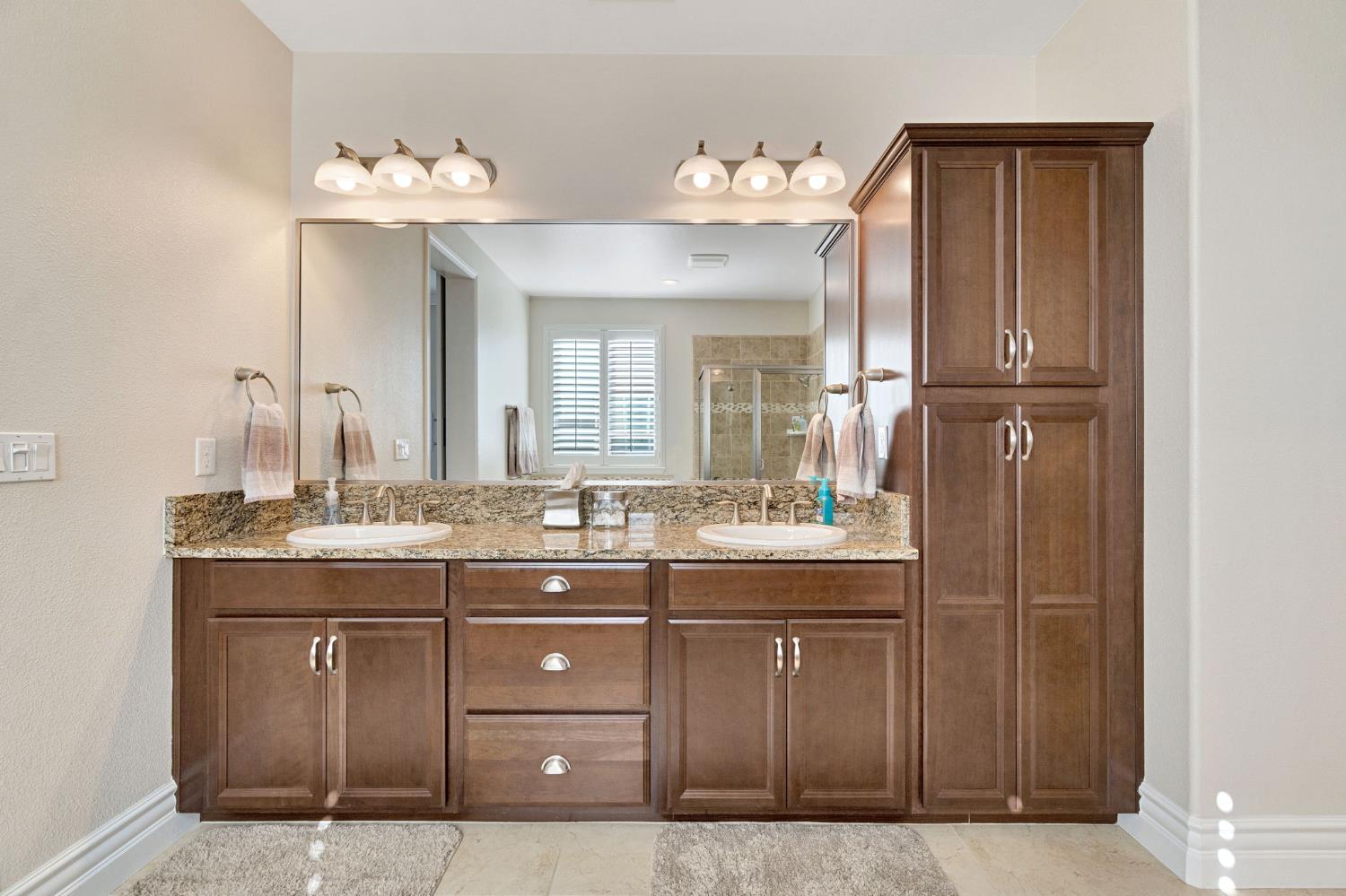 3134 Lincoln Ave, Clovis, CA 93619