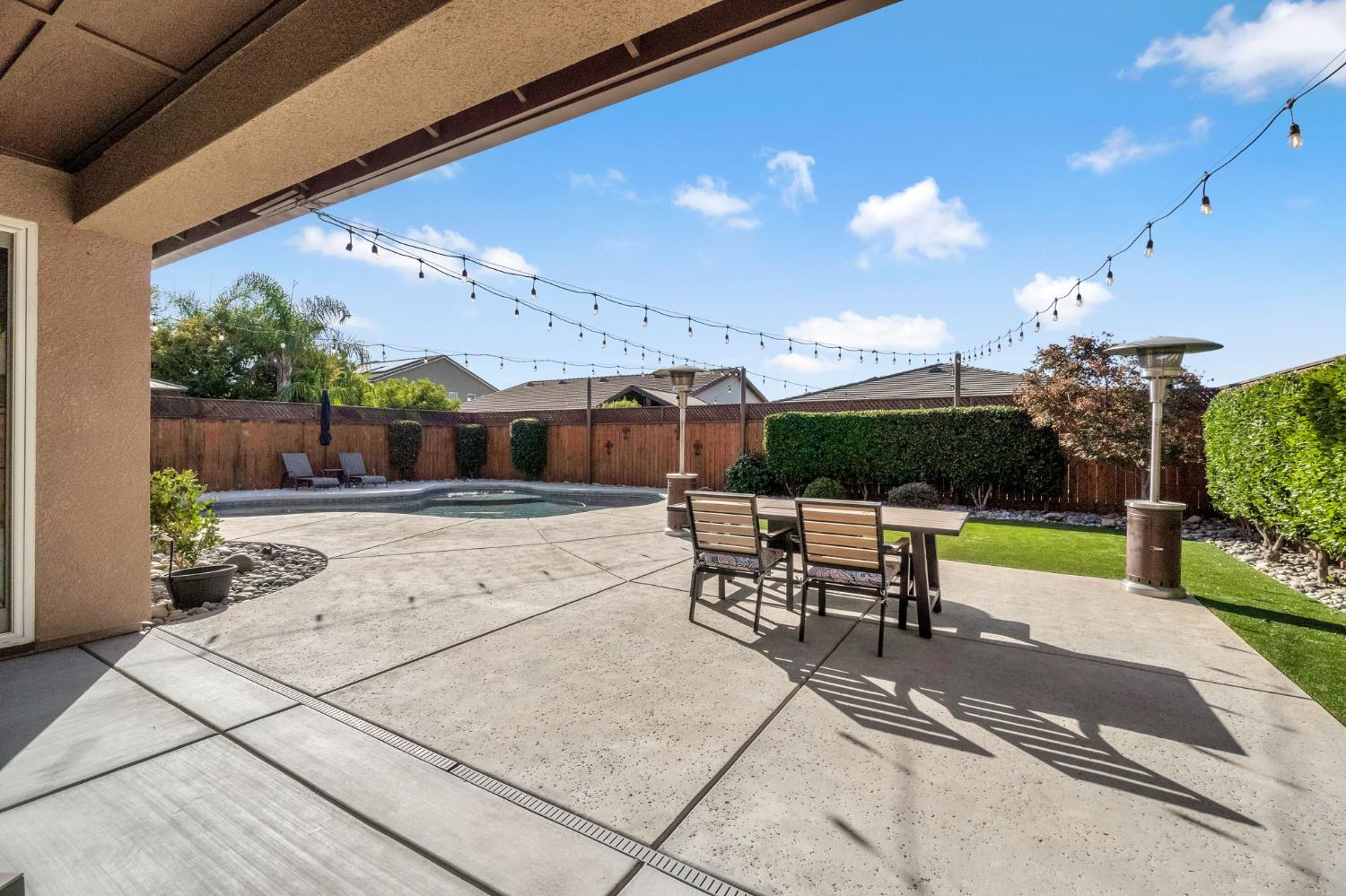 3134 Lincoln Ave, Clovis, CA 93619