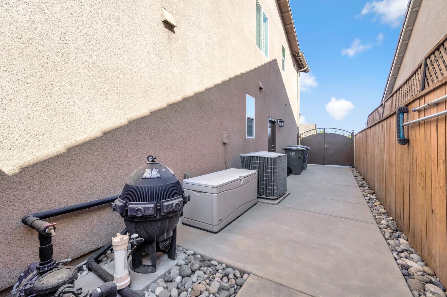 3134 Lincoln Ave, Clovis, CA 93619