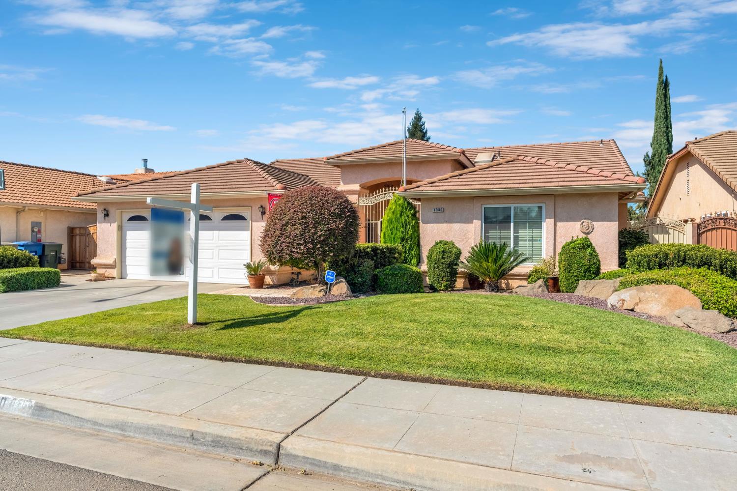 1030 Imperial Dr, Madera, CA 93637