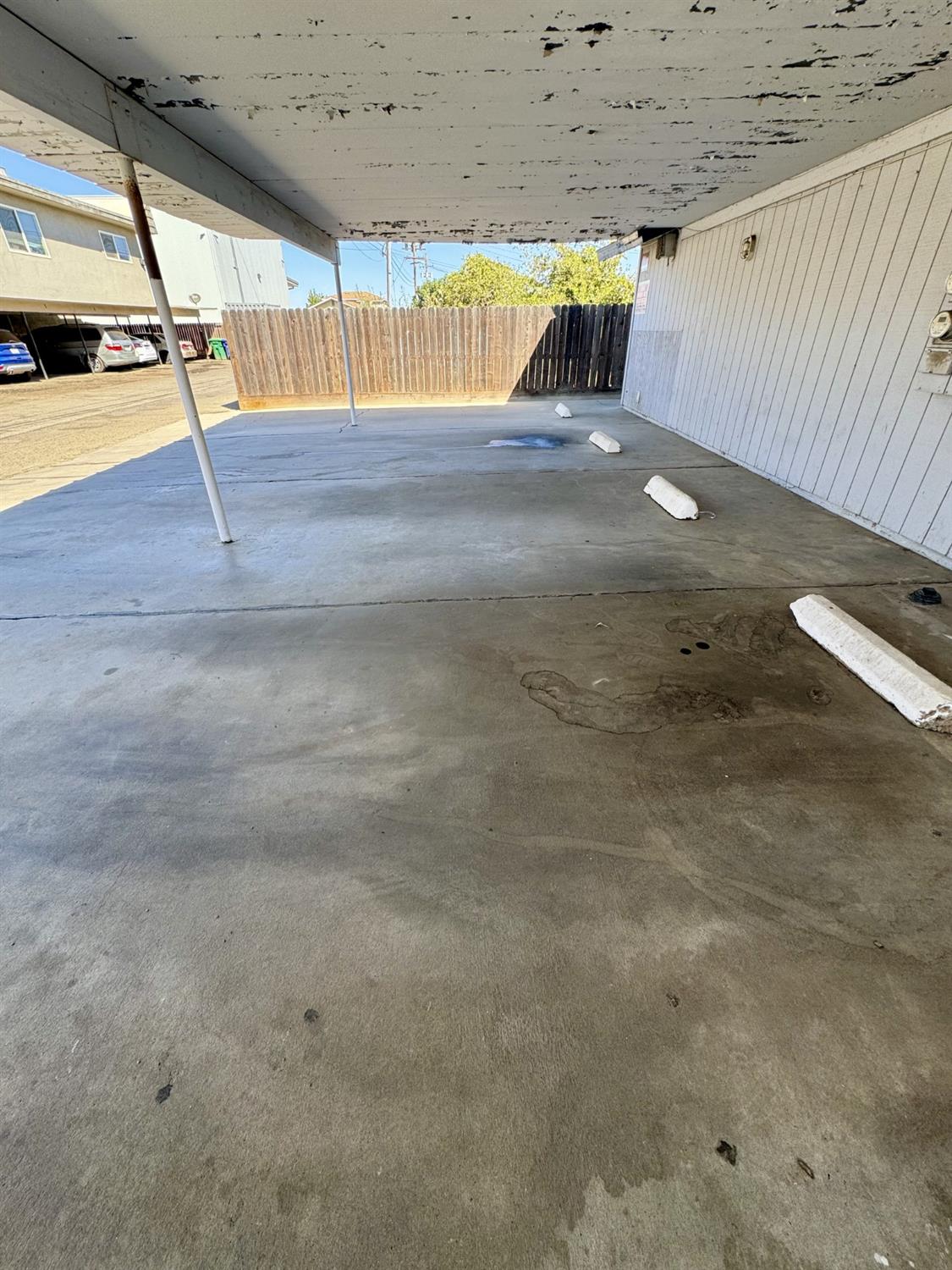 128 Park St, Madera, CA 93637