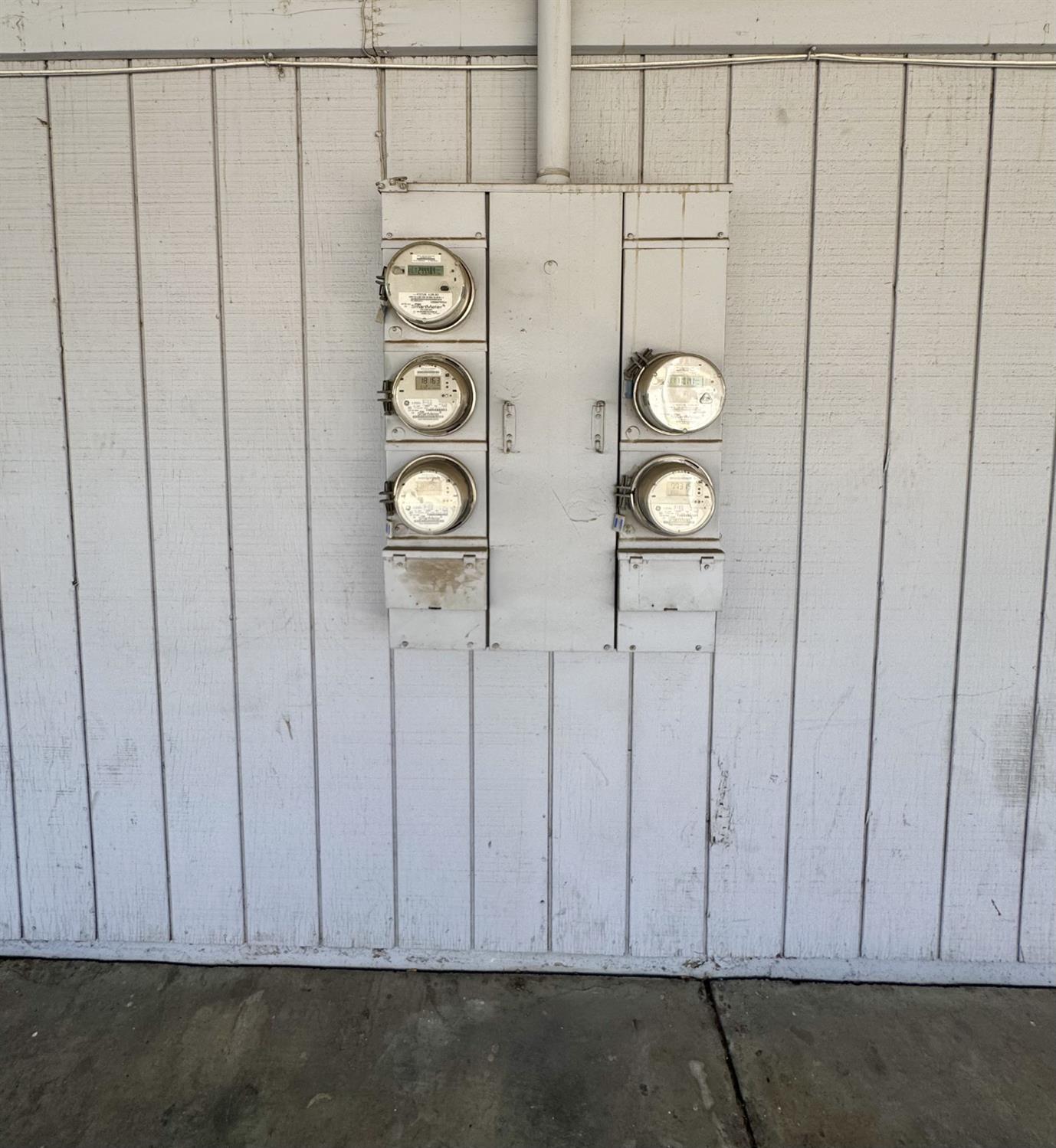 128 Park St, Madera, CA 93637