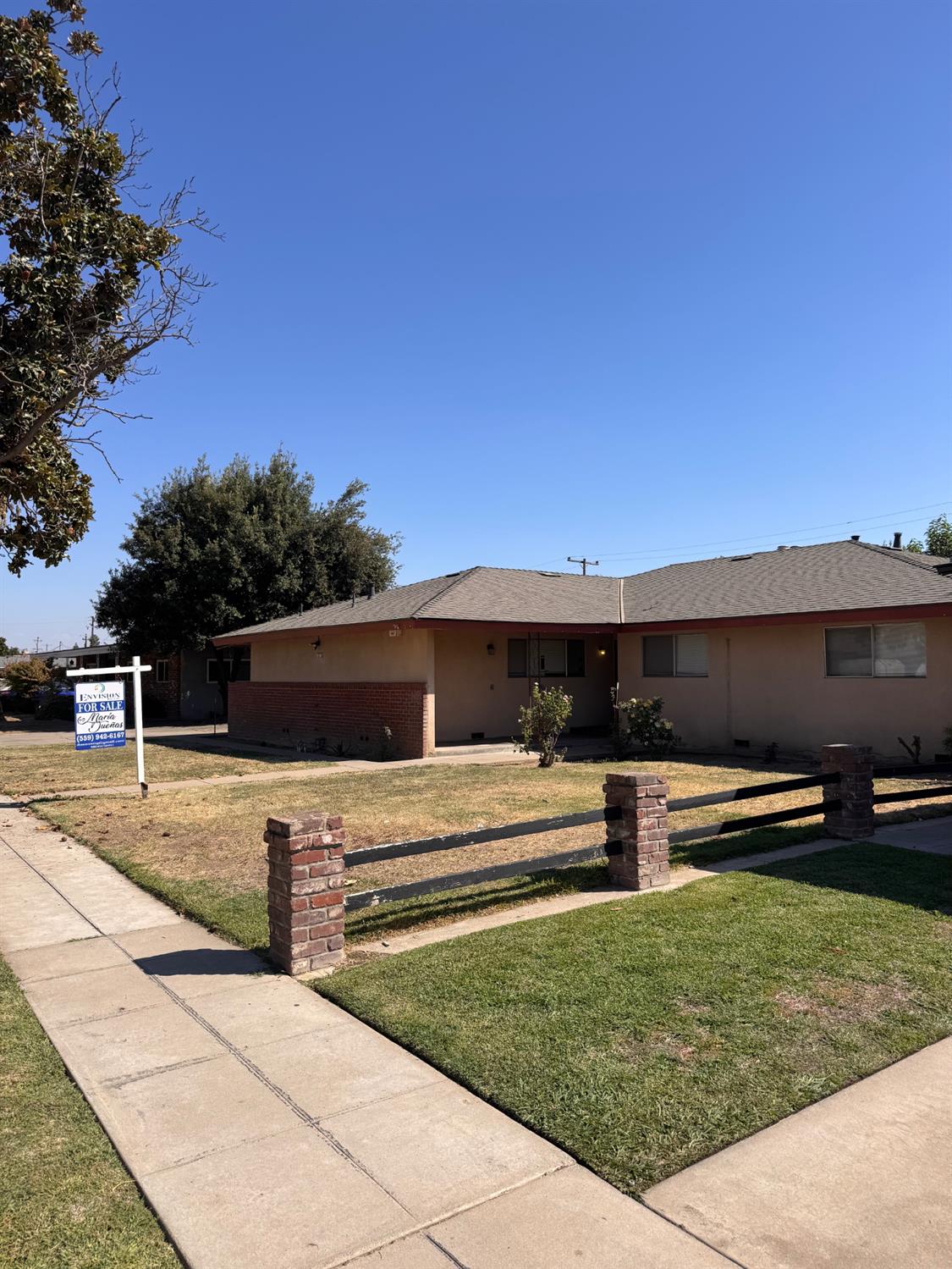 1831 W Simpson Ave, Fresno, CA 93705