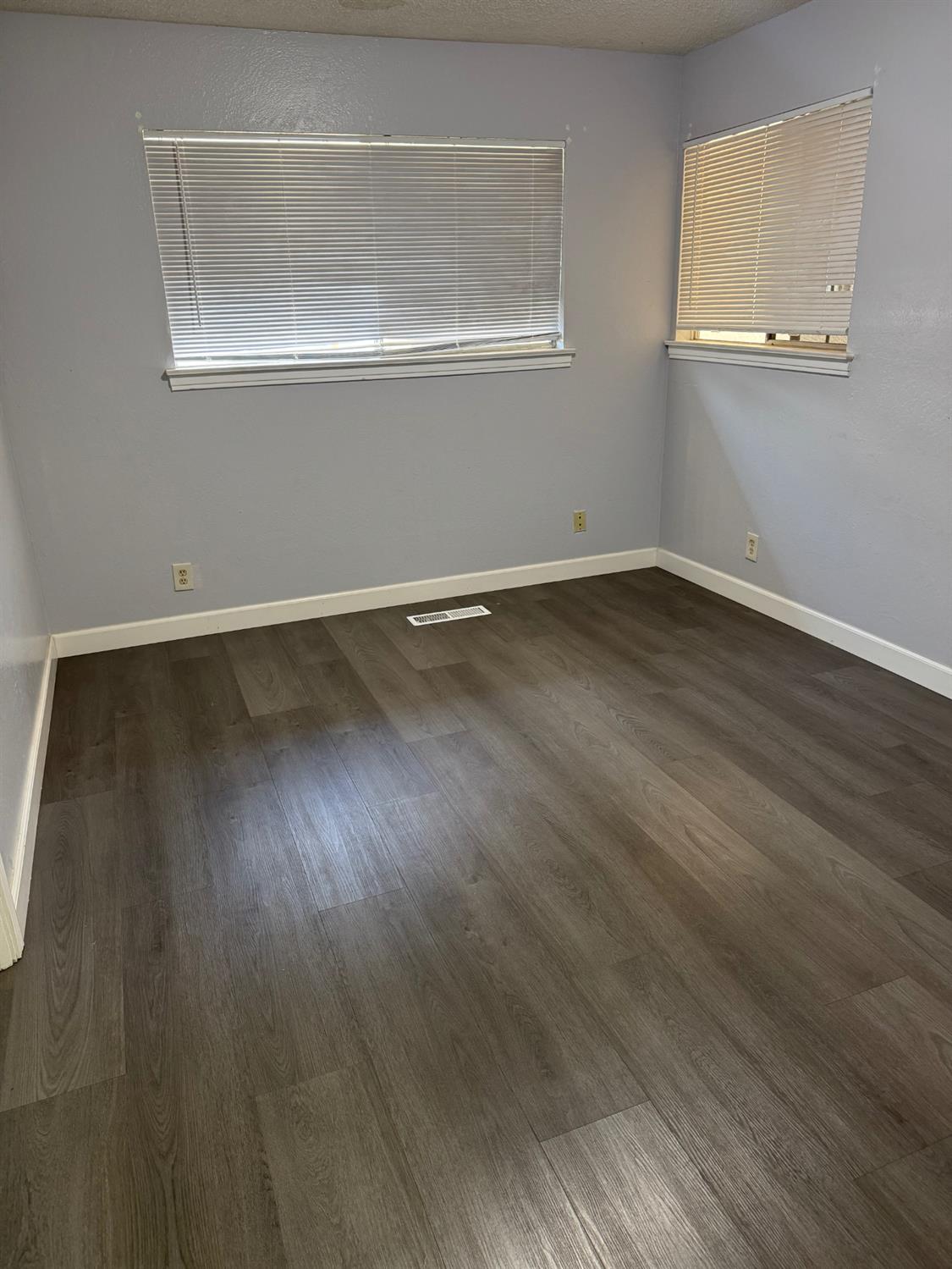 1831 W Simpson Ave, Fresno, CA 93705