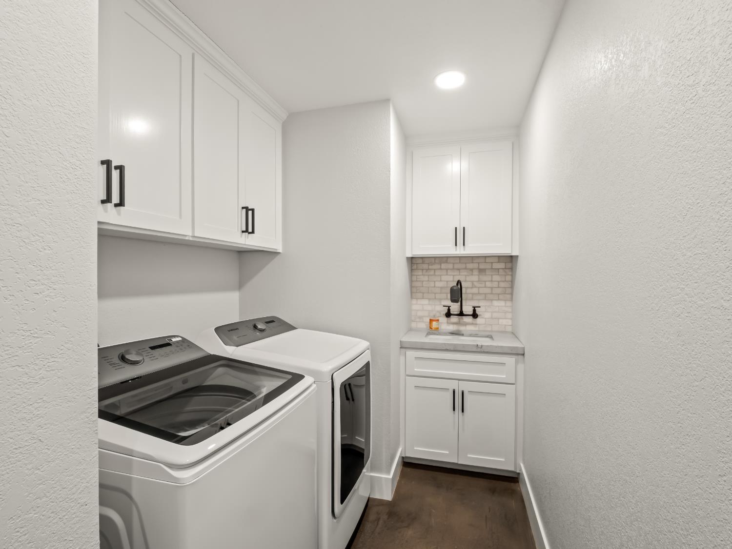3761 W Alluvial Ave, Fresno, CA 93711