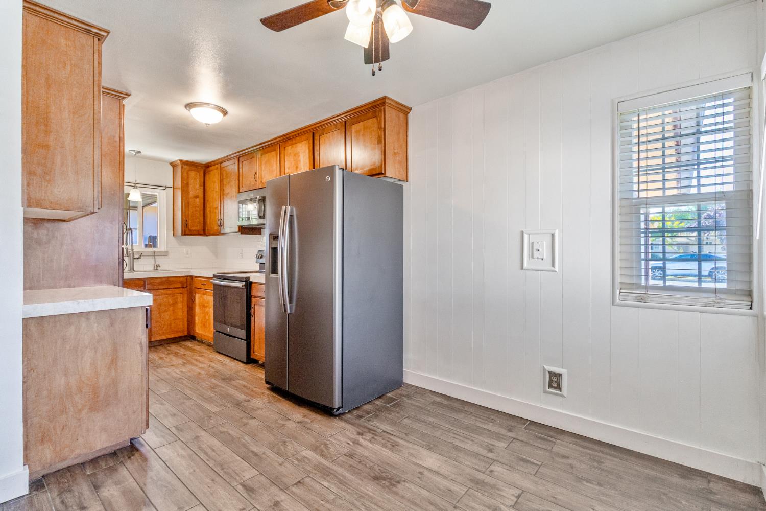 4555 E Fedora Ave, Fresno, CA 93726