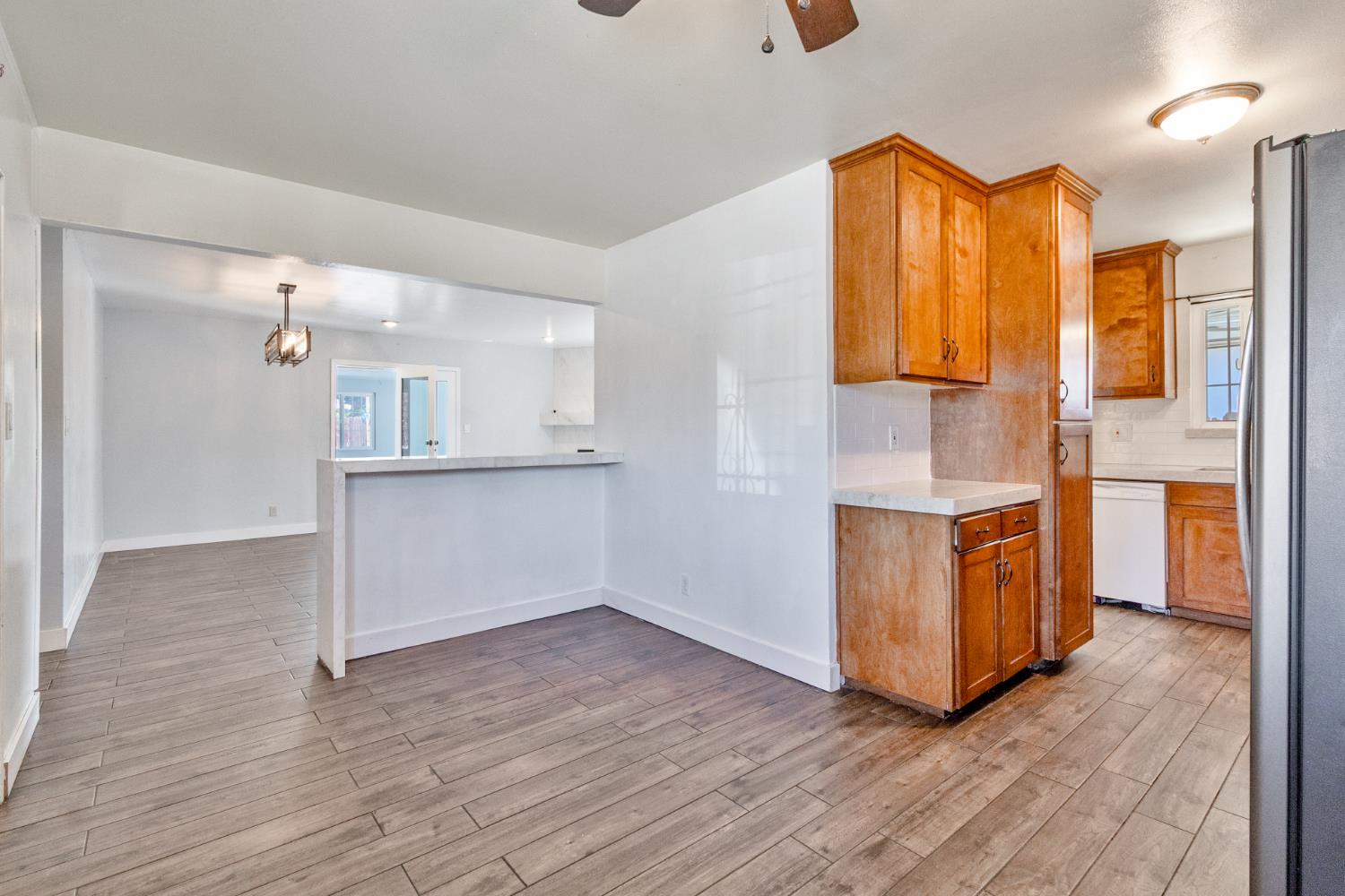 4555 E Fedora Ave, Fresno, CA 93726