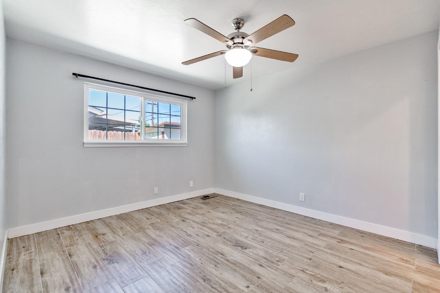4555 E Fedora Ave, Fresno, CA 93726