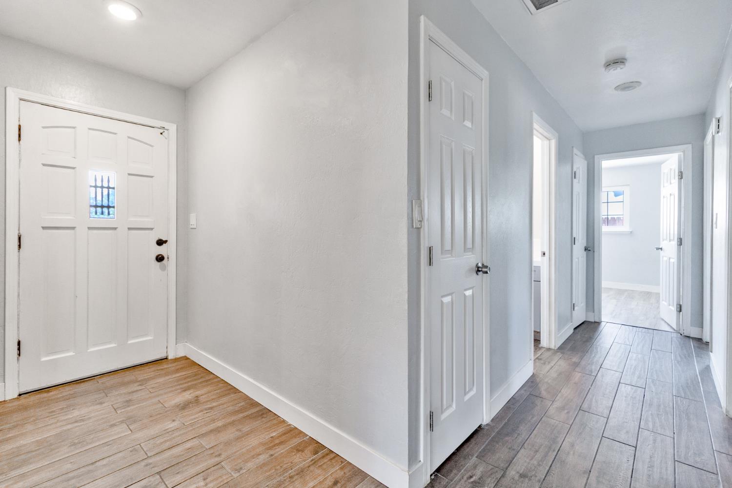 4555 E Fedora Ave, Fresno, CA 93726