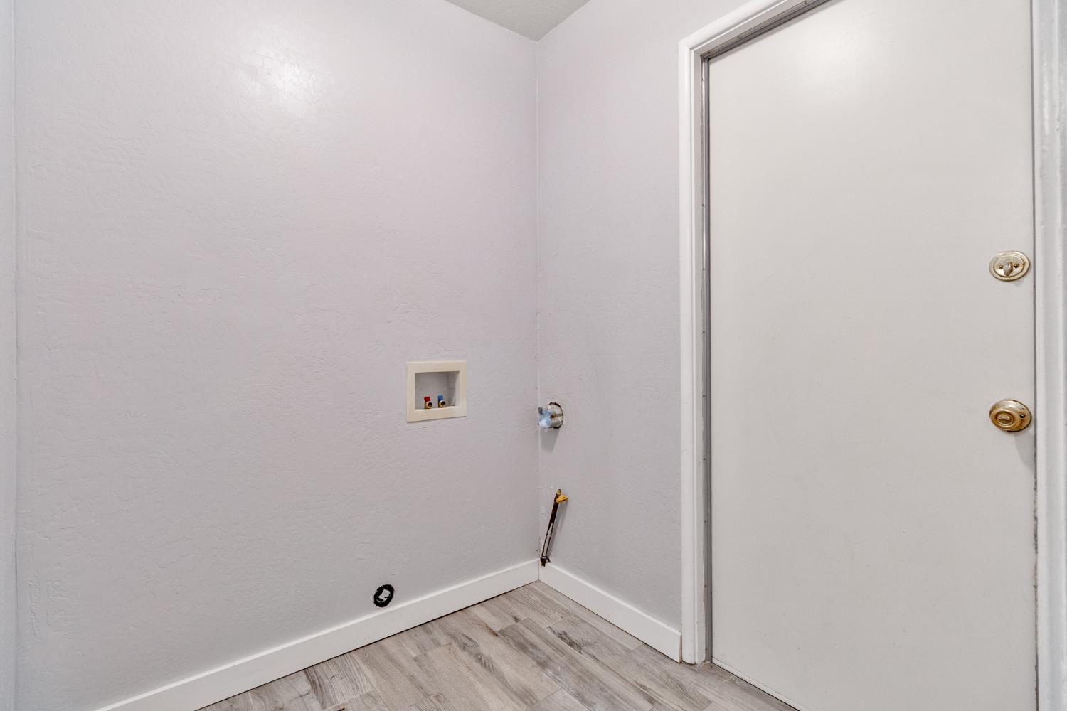 4555 E Fedora Ave, Fresno, CA 93726