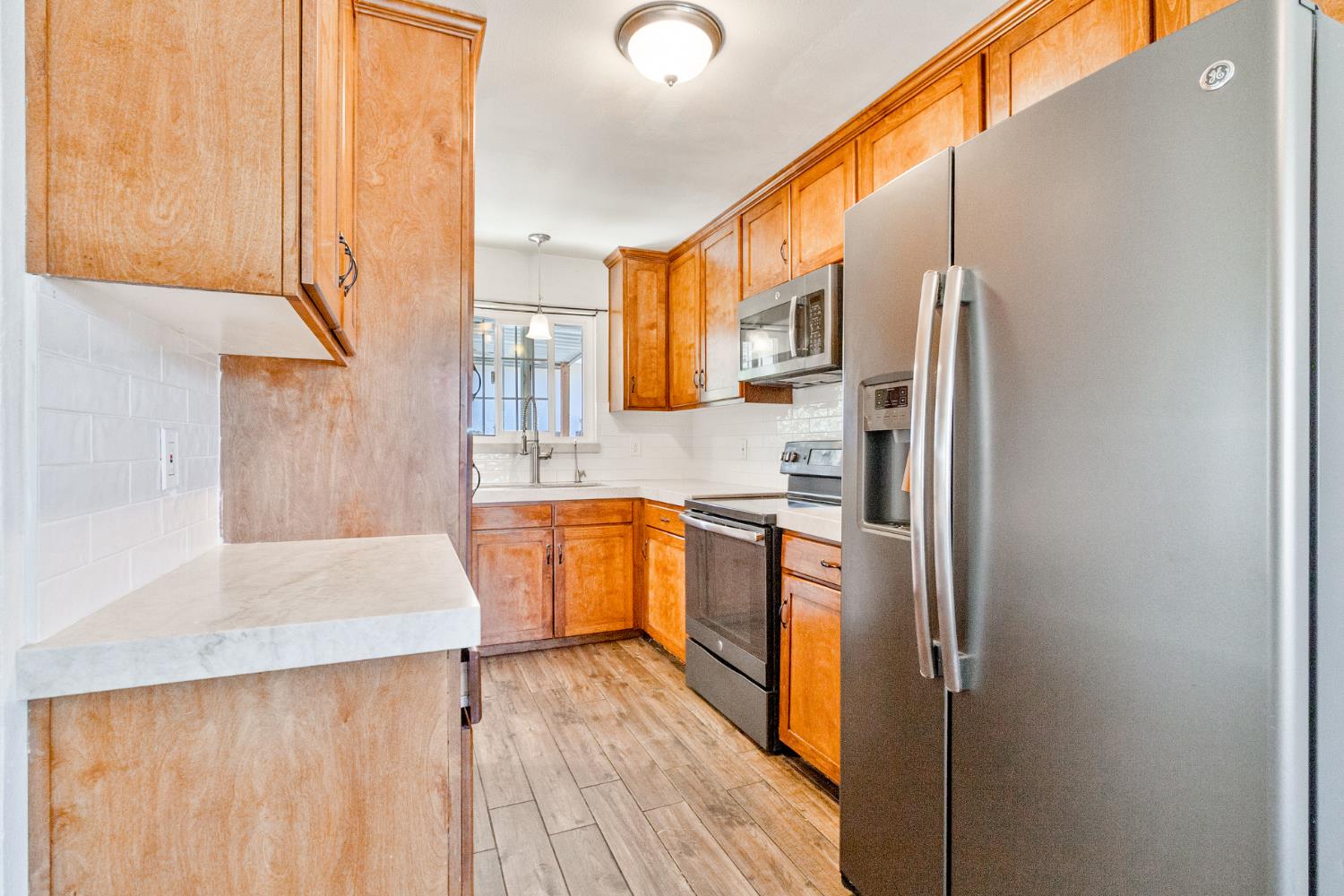 4555 E Fedora Ave, Fresno, CA 93726