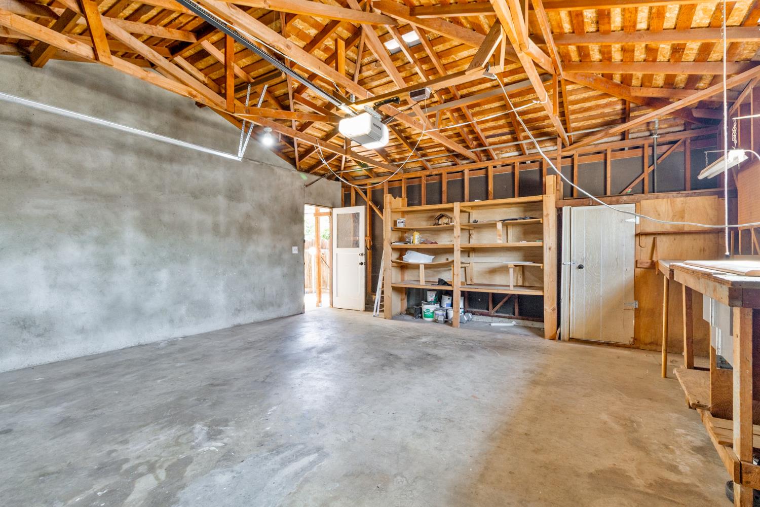 4555 E Fedora Ave, Fresno, CA 93726