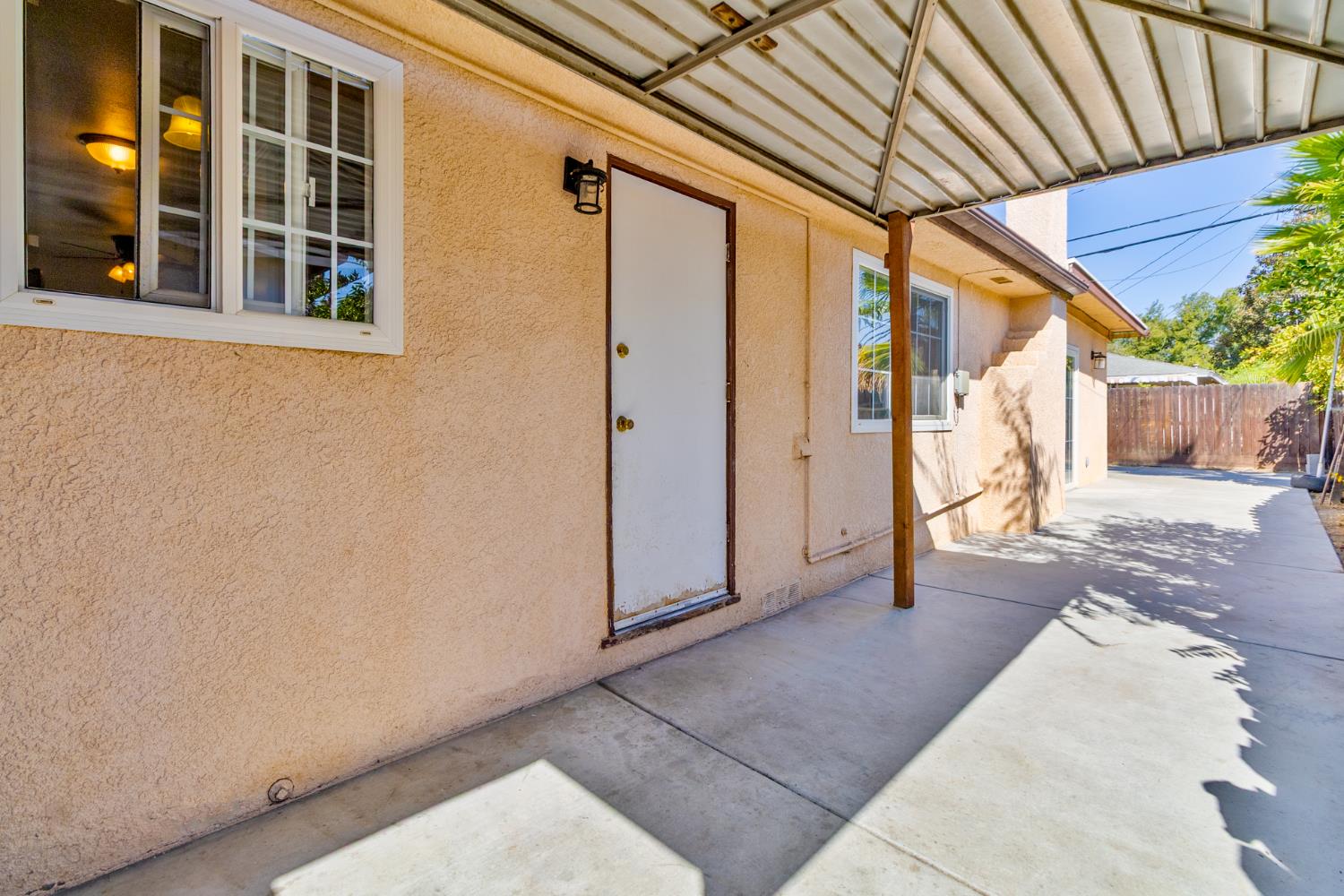 4555 E Fedora Ave, Fresno, CA 93726