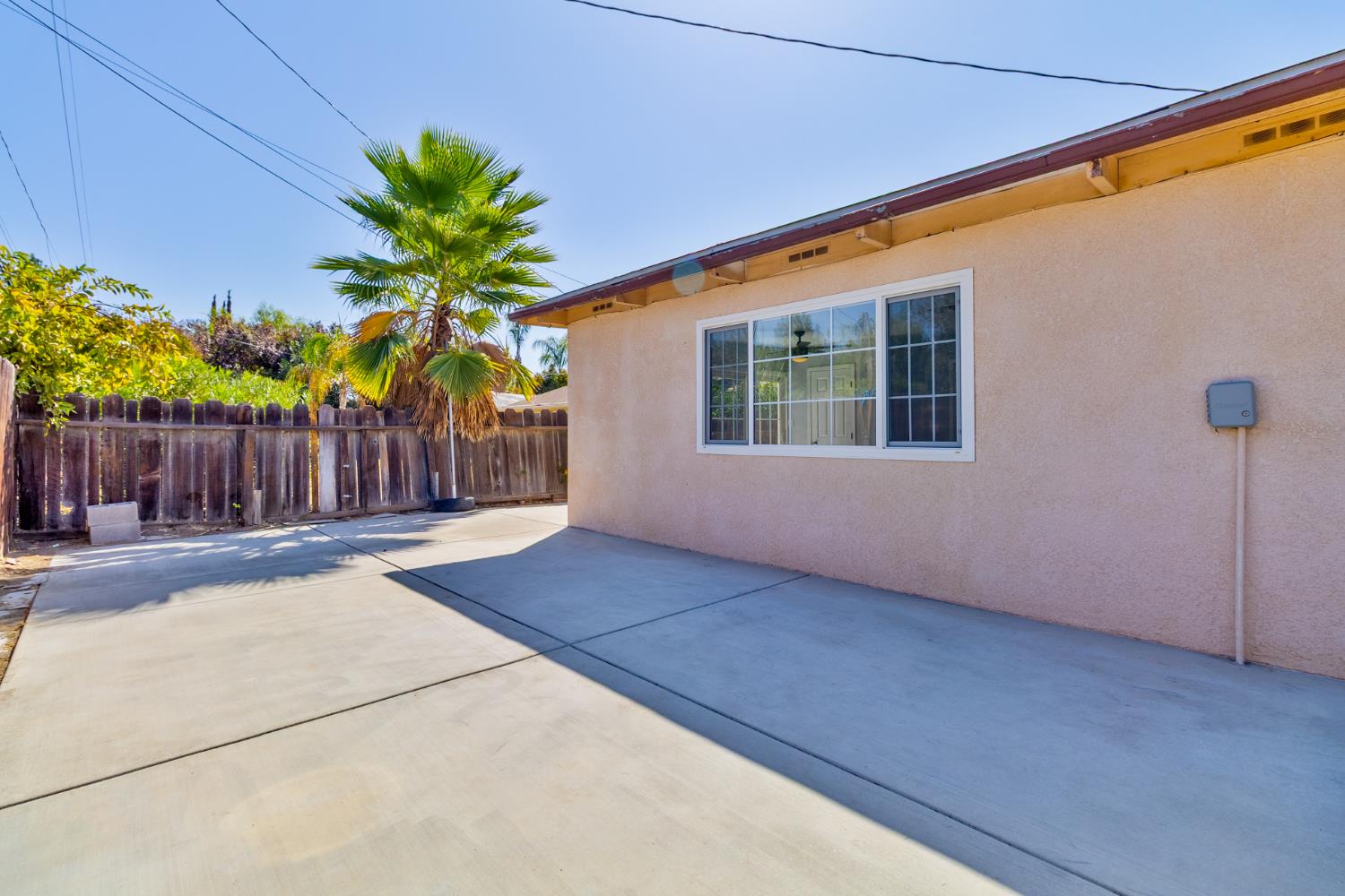 4555 E Fedora Ave, Fresno, CA 93726