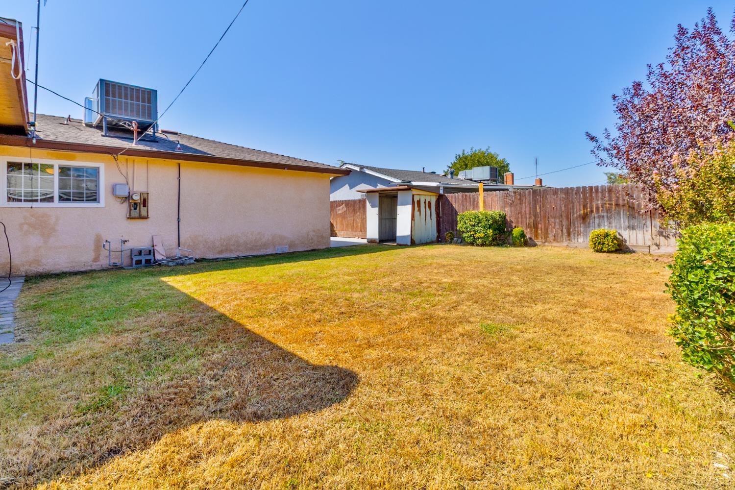 4555 E Fedora Ave, Fresno, CA 93726