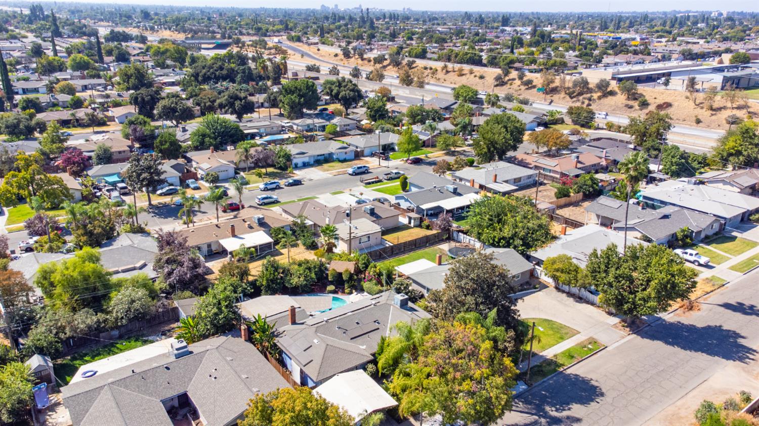 4555 E Fedora Ave, Fresno, CA 93726