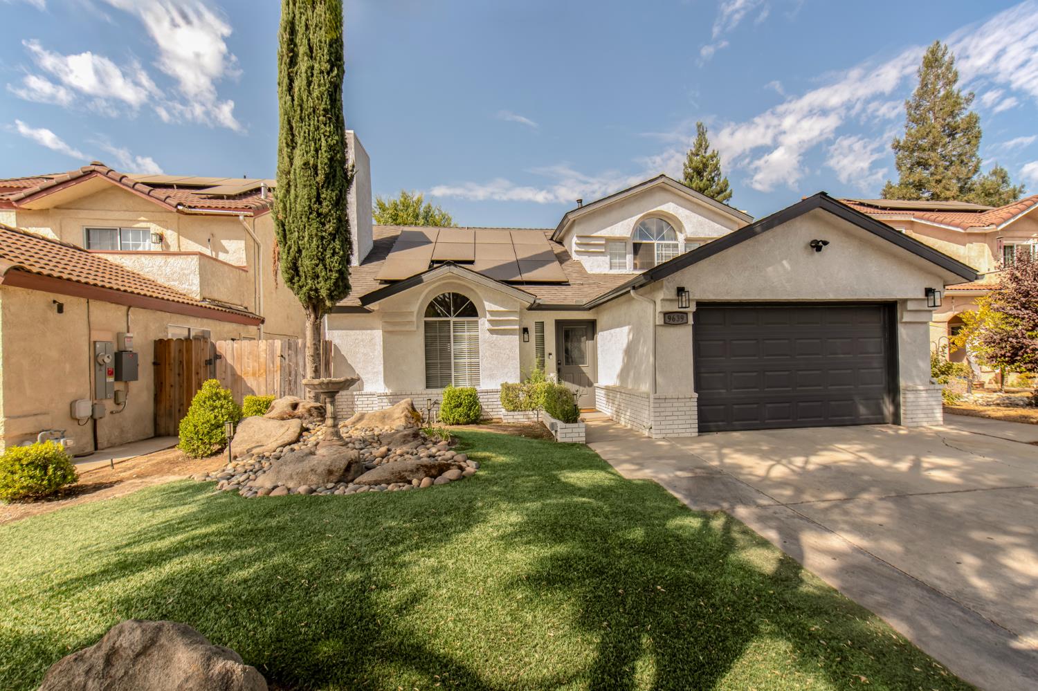 9639 N 10th St, Fresno, CA 93720