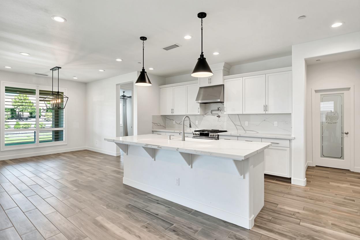 999 Little Canyon Dr, Madera, CA 93636