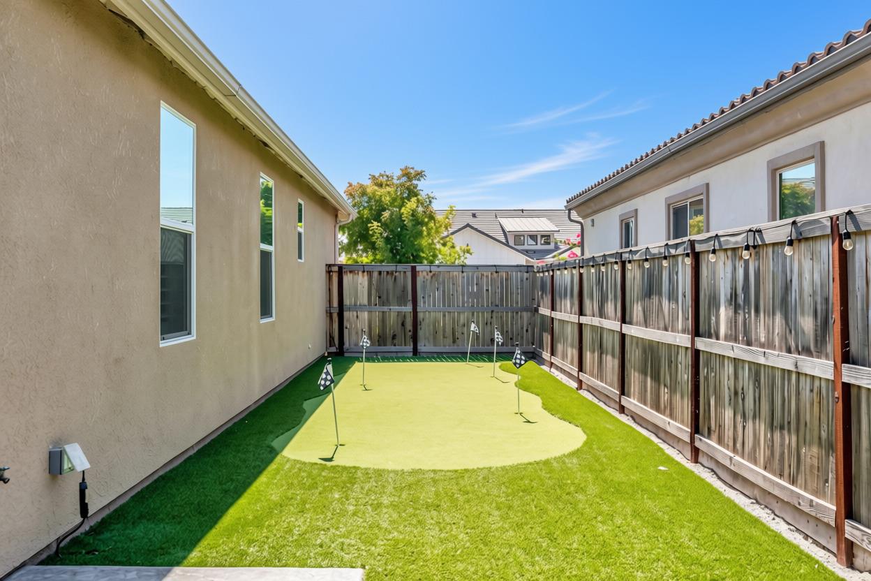 999 Little Canyon Dr, Madera, CA 93636