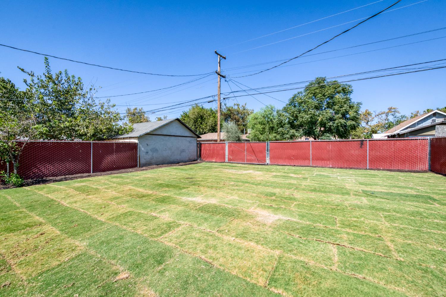 3223 E Mckenzie Ave, Fresno, CA 93702