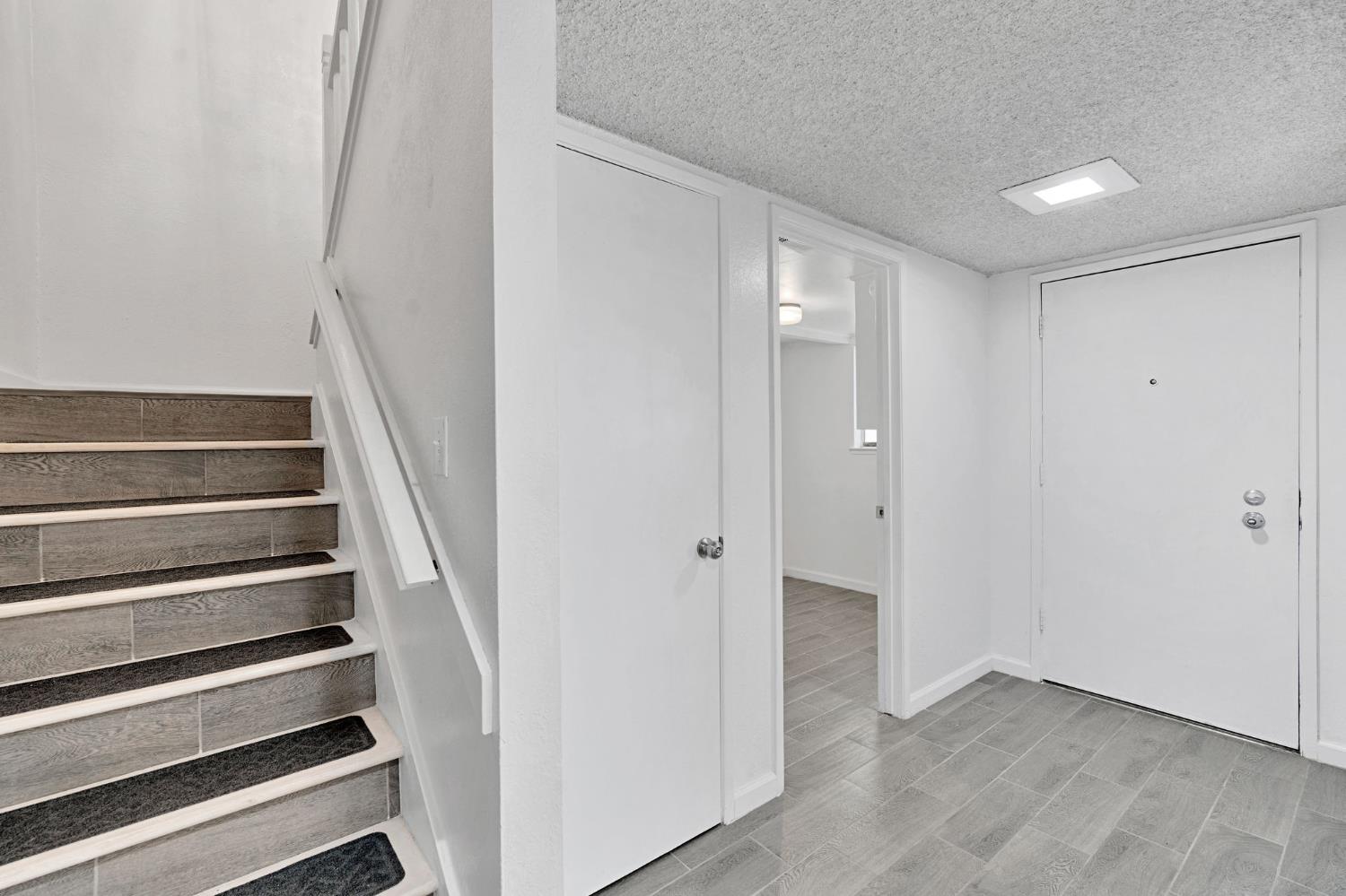 4733 N Cedar Ave #104, Fresno, CA 93726