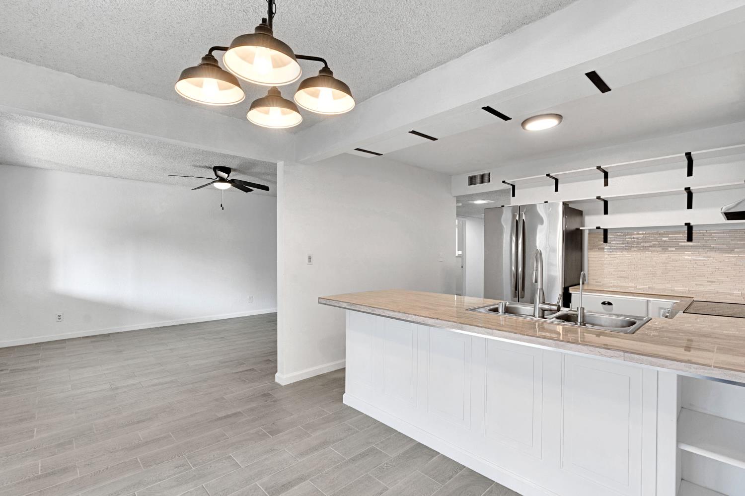 4733 N Cedar Ave #104, Fresno, CA 93726