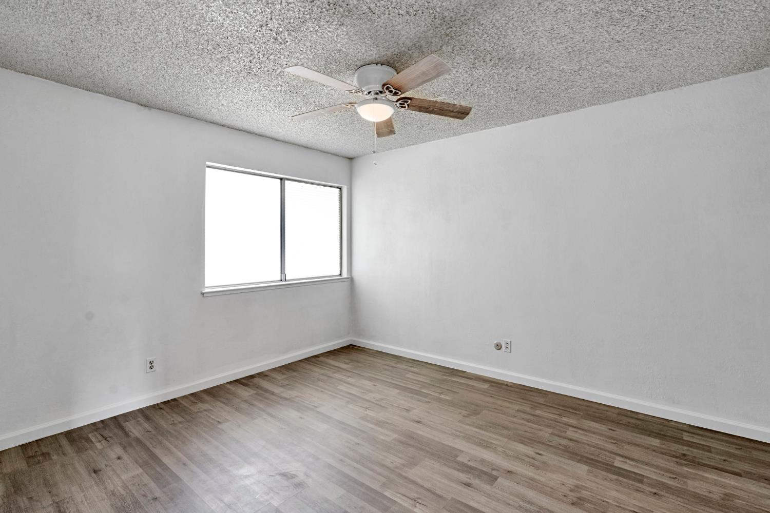4733 N Cedar Ave #104, Fresno, CA 93726