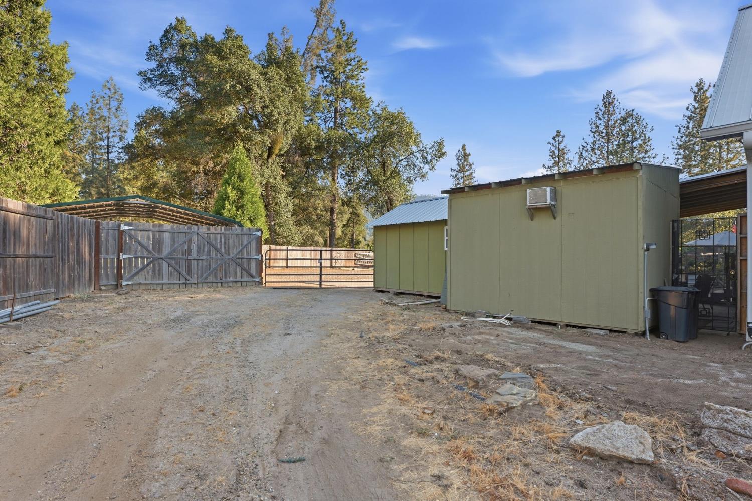 51145 Road 423, Oakhurst, CA 93644
