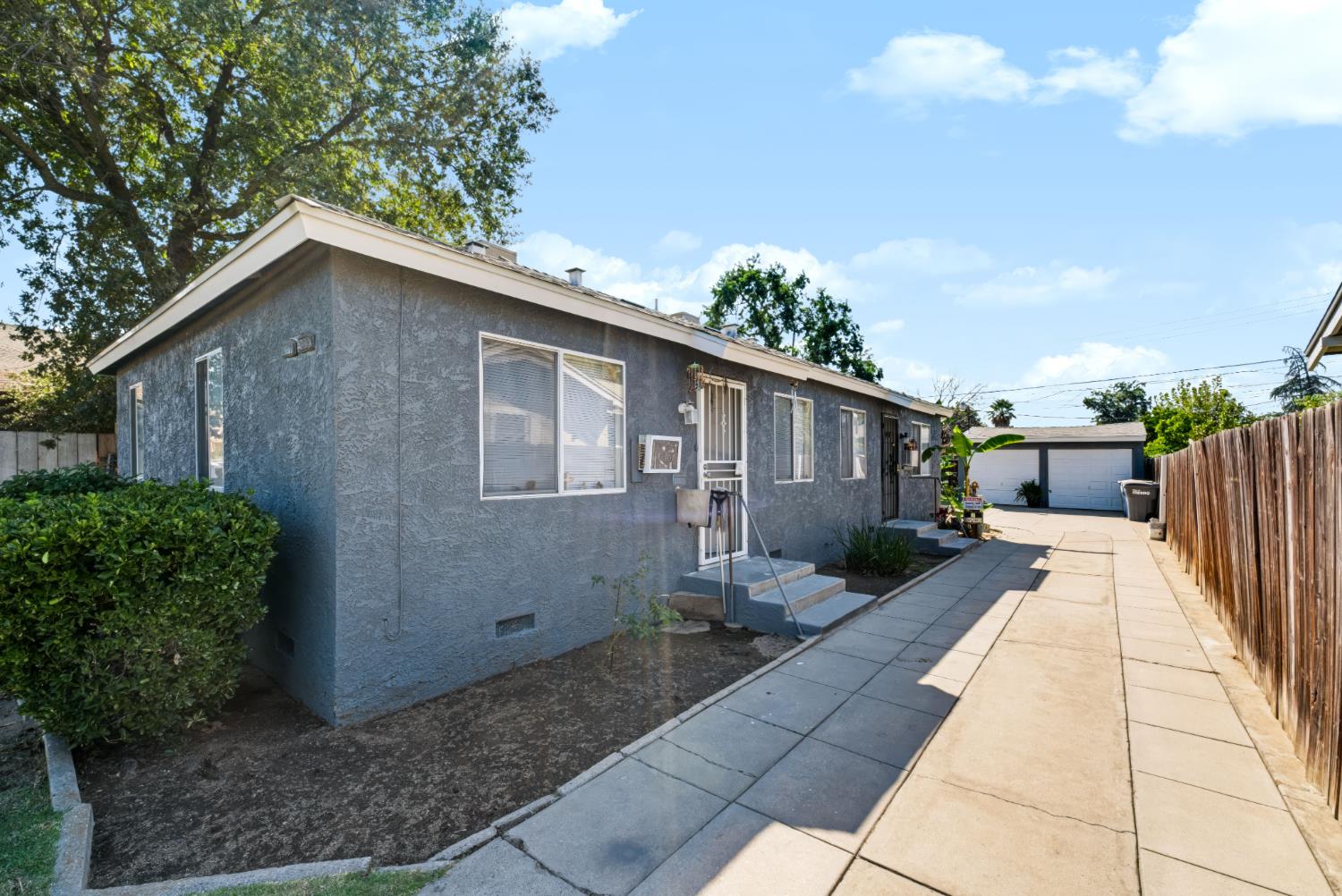 961 963 N Palm Ave, Fresno, CA 93728