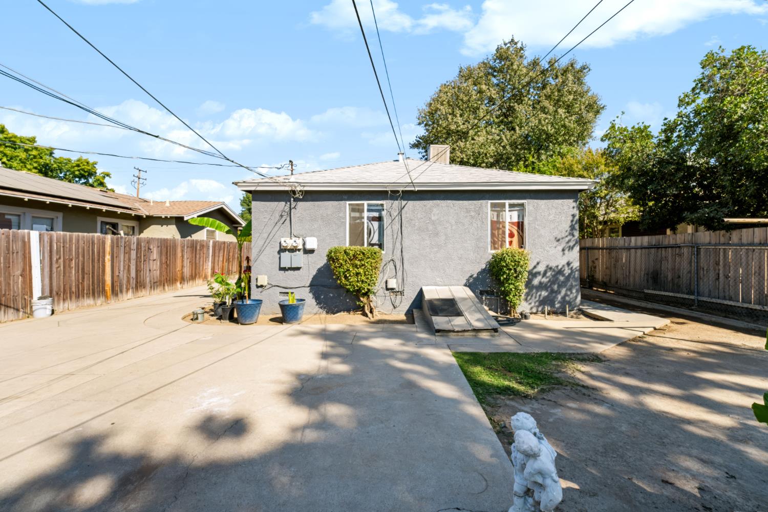 961 963 N Palm Ave, Fresno, CA 93728