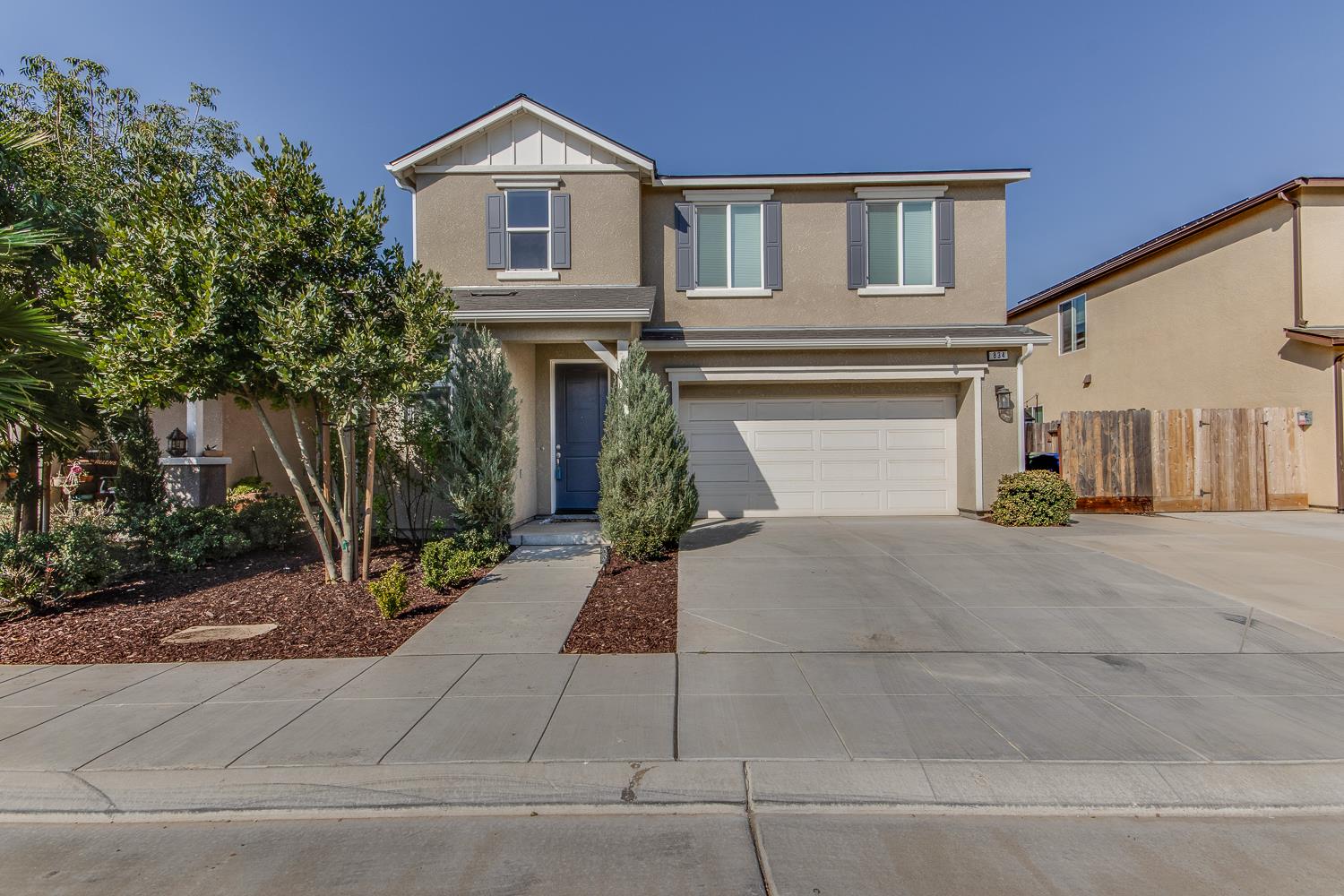 834 Corazon Ave, Clovis, CA 93619