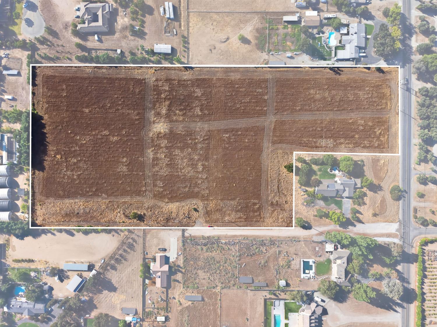 1702 N Temperance Ave, Fresno, CA 93727