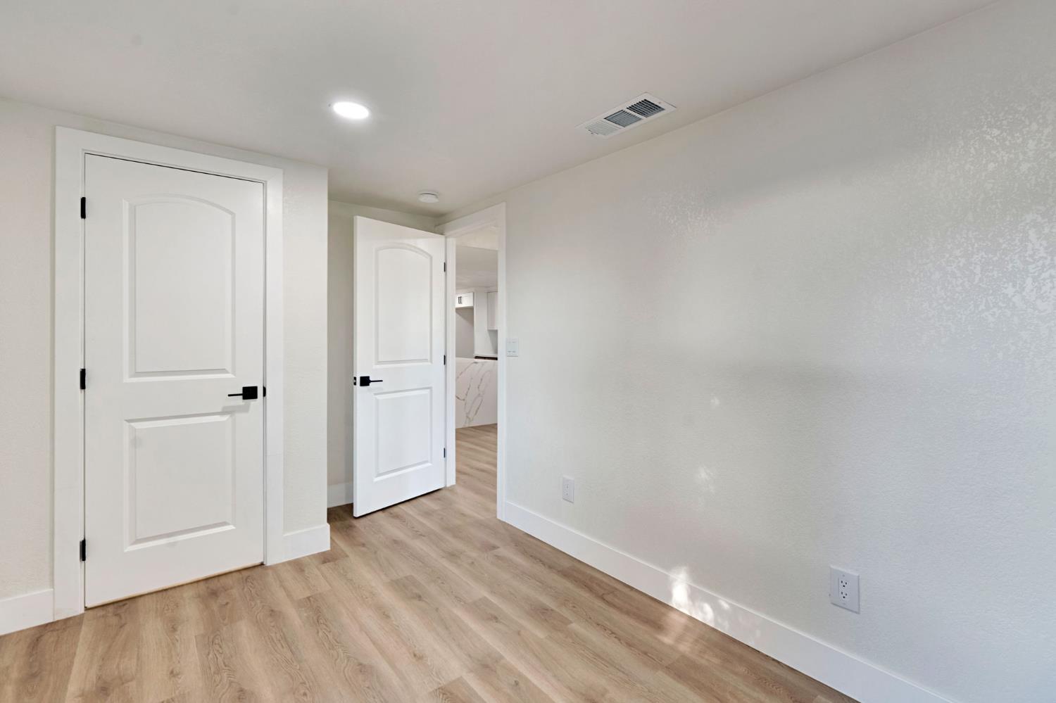 1309 N Temperance Ave, Fresno, CA 93727
