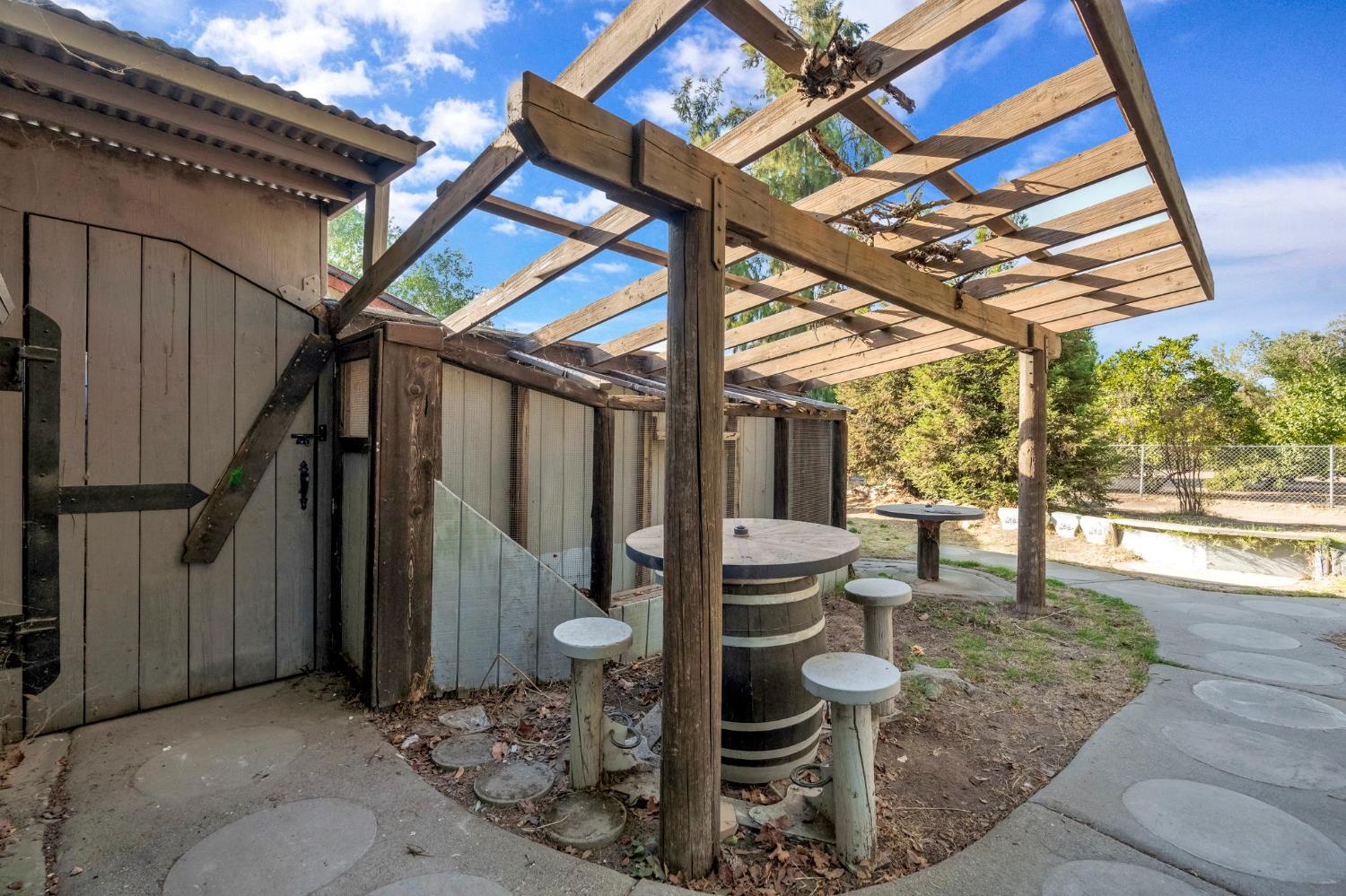 1309 N Temperance Ave, Fresno, CA 93727