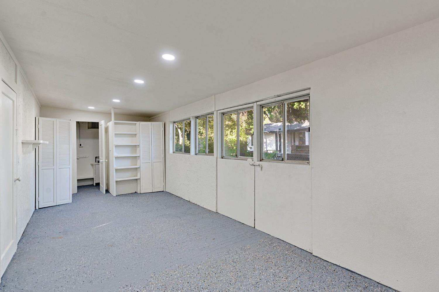 1309 N Temperance Ave, Fresno, CA 93727