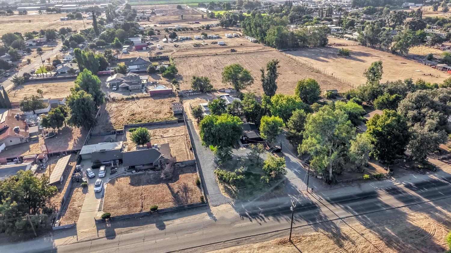 1309 N Temperance Ave, Fresno, CA 93727